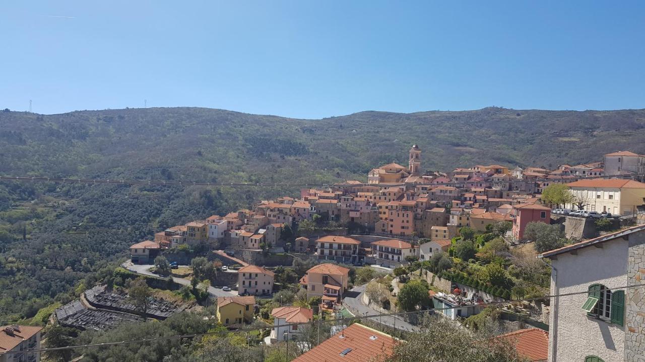 Casa Al-Ma Appartement Pietrabruna Buitenkant foto